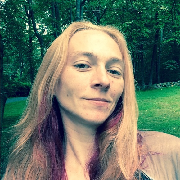 Meet your Posher, Francesca - Picture 2 of 16